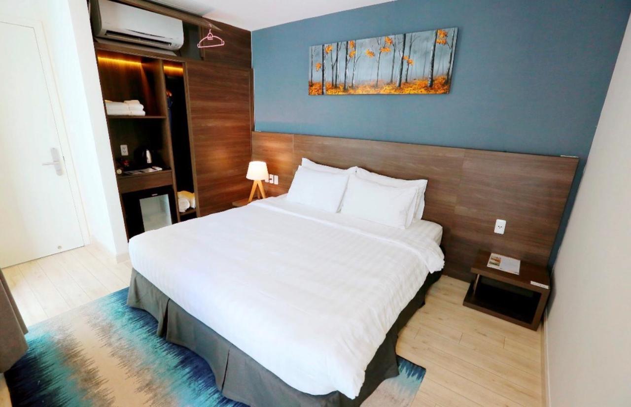 Okinawa Villas And Beach Club - Oceanami Resort Long Hai Dış mekan fotoğraf