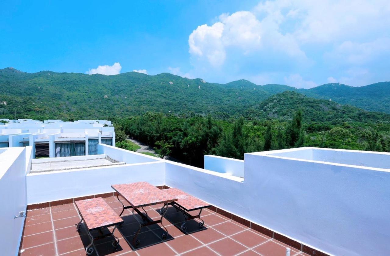 Okinawa Villas And Beach Club - Oceanami Resort Long Hai Dış mekan fotoğraf
