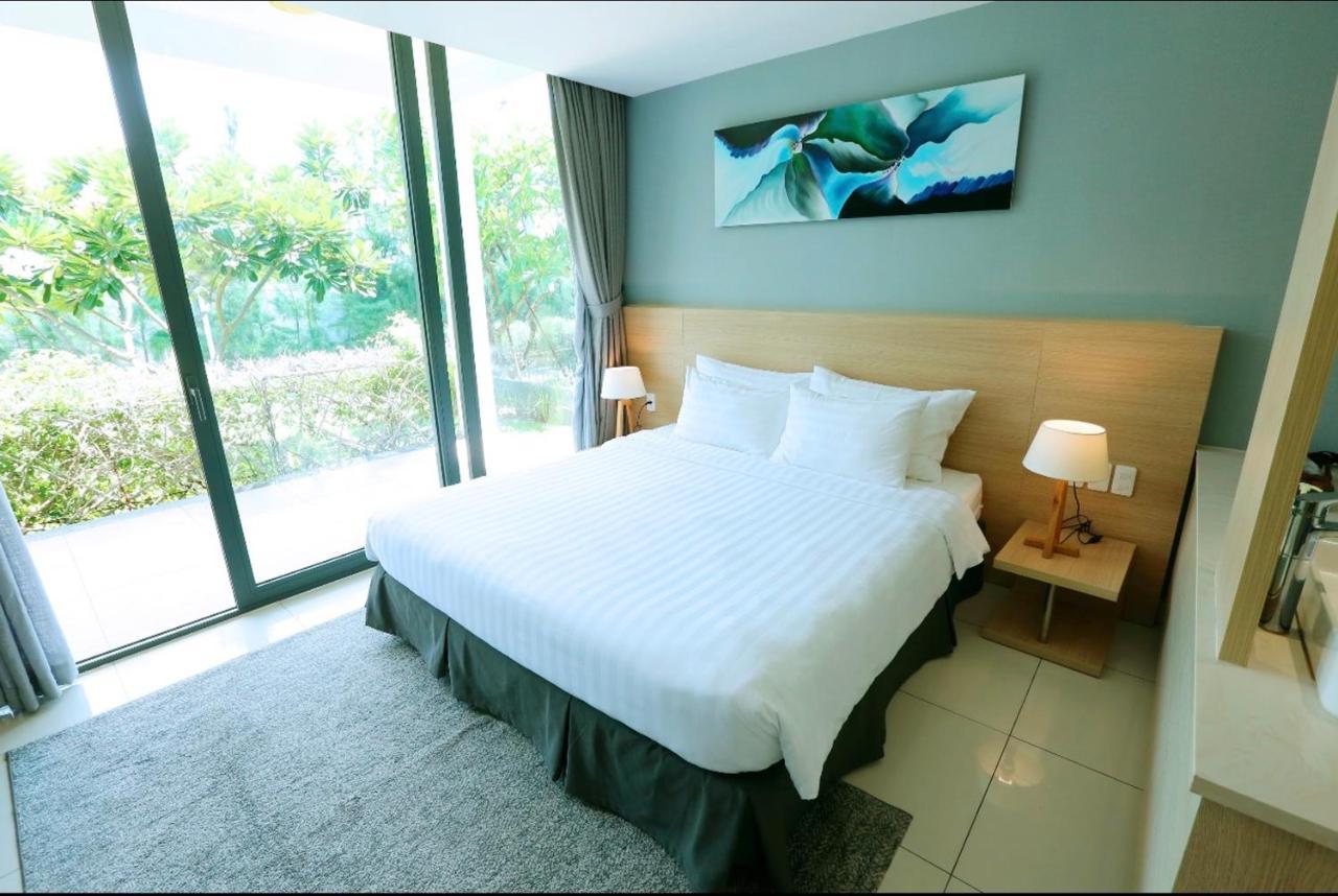 Okinawa Villas And Beach Club - Oceanami Resort Long Hai Dış mekan fotoğraf